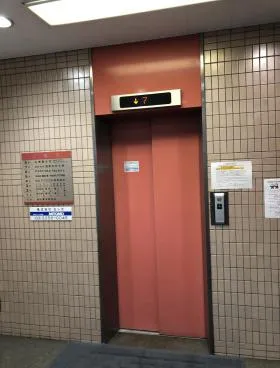 さんしんヒロセビルの外観