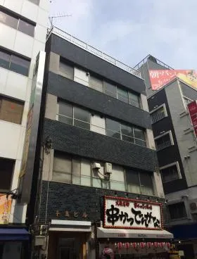 手島ビルの外観