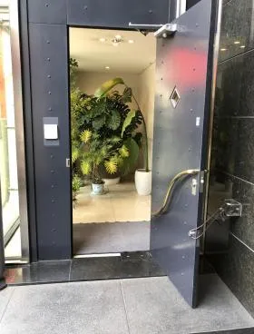 MIC西麻布ビルの外観