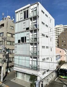 ユーキトレーディングビルの外観
