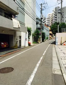 白金ビルの外観