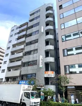武居西新宿ビルの外観