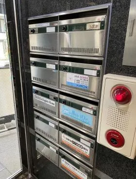 武居西新宿ビルの外観