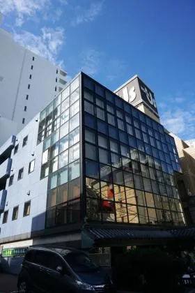 32山京ビルの外観