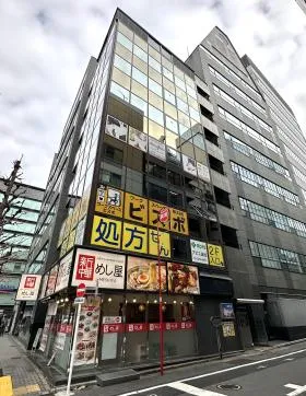 麹町スクエアビルの外観