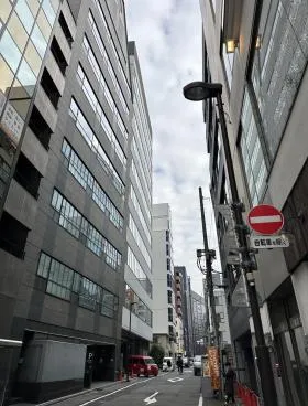 麹町スクエアビルの外観