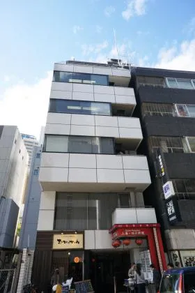 DeLCCS溜池山王の外観