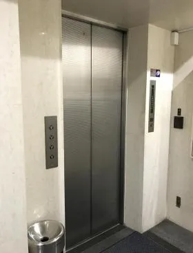 千寿ビルの外観