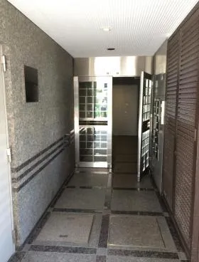 FKビルの外観