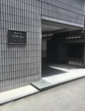 ロックフィールドビルの外観