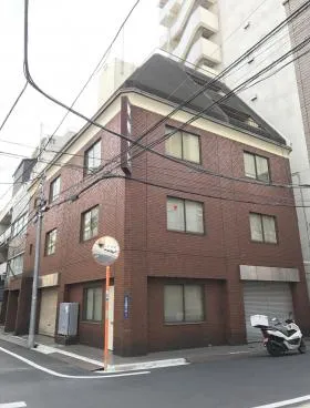 東帽子ビルの外観