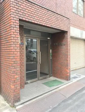 東帽子ビルの外観