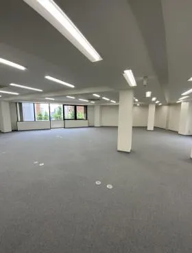 第二育良ビルの外観