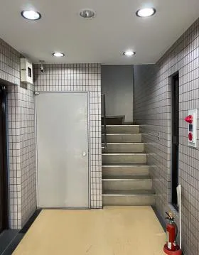 K’sONEビルの外観