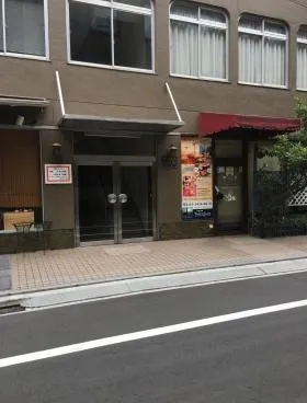 一松ビル1号館の外観