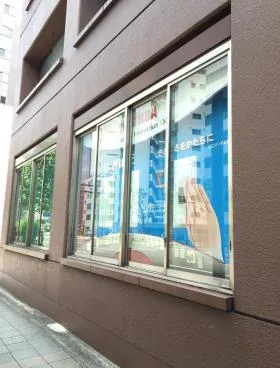 電気工事会館の外観