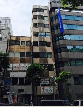 コノトラビルの外観