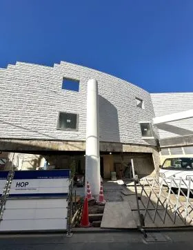 パレスジンビルの外観