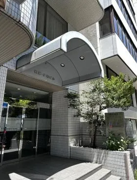 岩尾大和ビルの外観