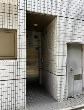 岩尾大和ビルの外観
