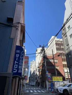 飯田鋲螺ビルの外観