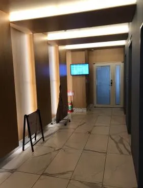 仁大ビルの外観