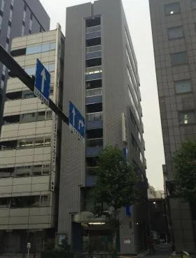 ティーエスビルの外観