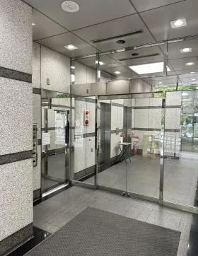 30山京ビルの外観