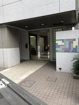 №R日本橋ビルの外観