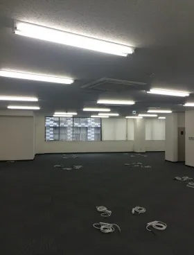秋葉原花岡ビルの外観