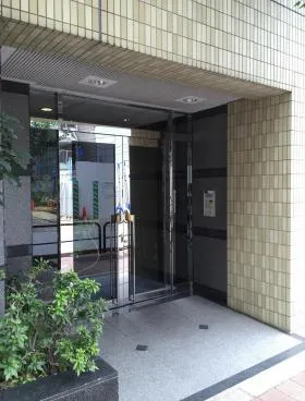 駿河台スカイビルの外観
