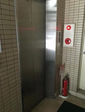 TYビルの外観