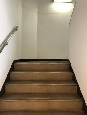 KBUビルの外観