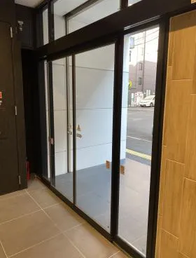 扇ビルの外観