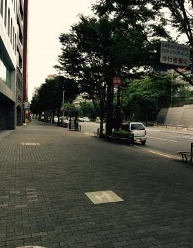 VORT四谷坂町(インテリジェントプラザ)ビルの外観