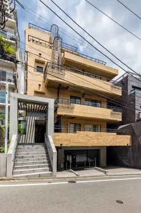 TERRACE HILL AOYAMA(リージェンシー新坂)ビルの外観