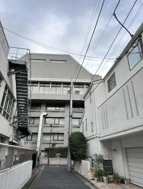 三番町一棟ビル(Frappuccino Sanbancho EAST棟)の外観