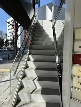 Qiz青山(クイズ青山)の外観