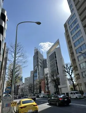 Qiz青山(クイズ青山)の外観