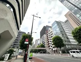 DLXビルディング(同和ライン)の外観