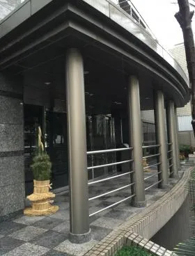 フランセスの外観