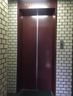 芝明月ビルの外観