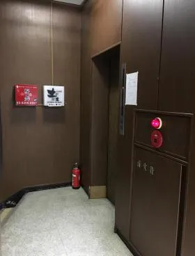 富田屋ビルの外観