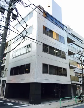 モンパルク三番町の外観