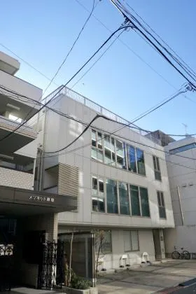 神宮前LOCASの外観