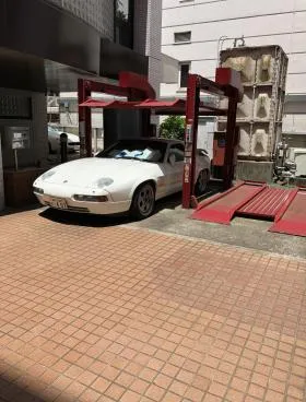 カタオカビルの外観