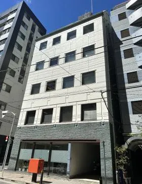 ルート浜町の外観