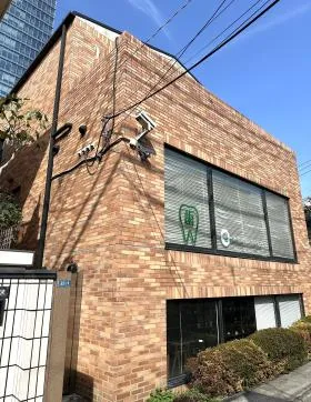 神宮前スクェアの外観