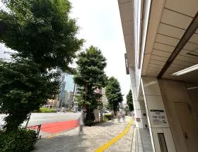 地上に出たら右に進む