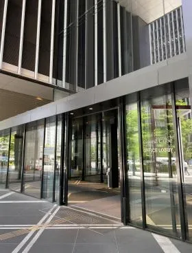 大手町フィナンシャルシティグランキューブの外観